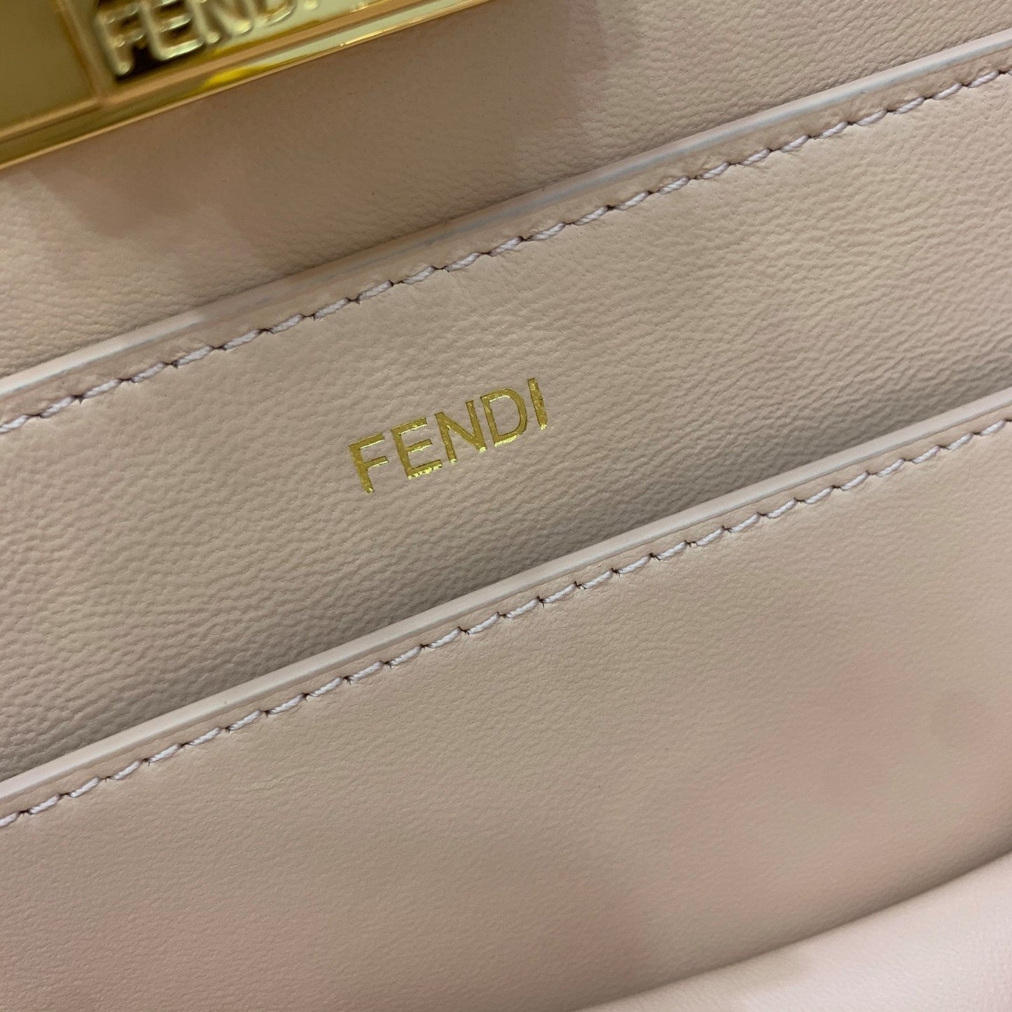 Fd Peekaboo  Small iseeu Bag