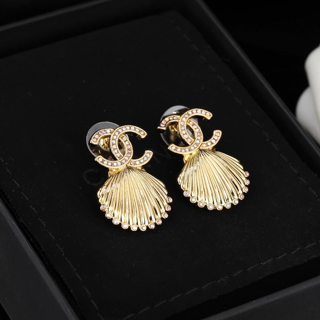 CC Earrings 0008